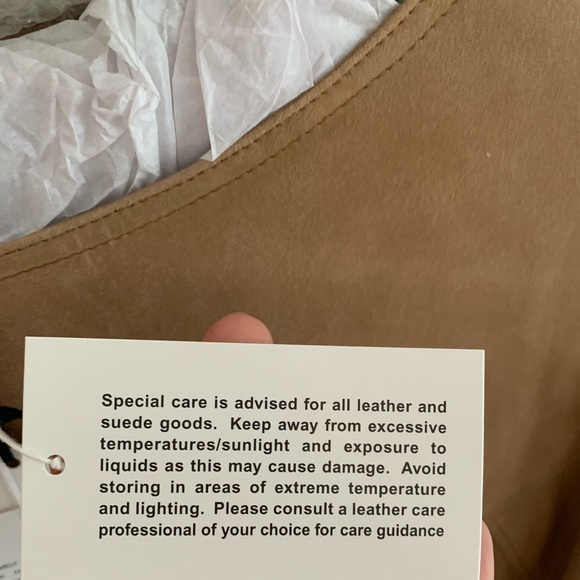 W BY WORTH Poncho - Picture 5 of 8